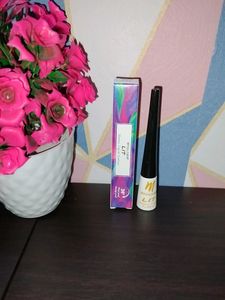 Myglamm Lit Glossy Liquid Eyeliner - Black Party