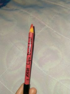 Nykaa Pink Lip Pencil
