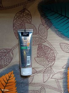 GARNIER FACEWASH AND SUNSCREEN SPRAY