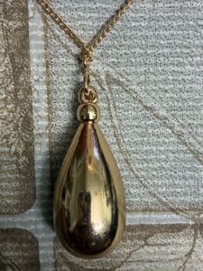 Drop Necklace 💛