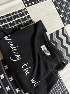 Black &#39;Wondering Wilderness&#39; Tee