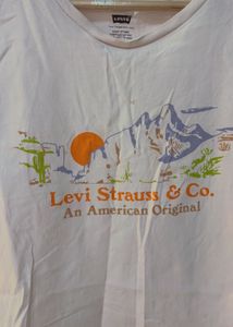 Levis- Nike tshirt Combo