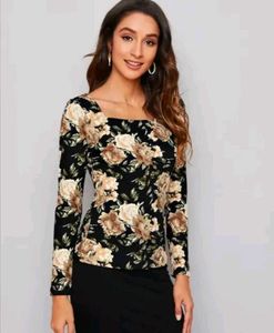Designer Fitted Floral Print Top For Casual Hangou