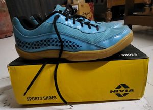 Nivia Flash 2.0 Non-Marking Shoes – UK 9, Blue