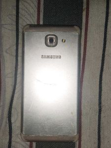 Galaxy J7MAX