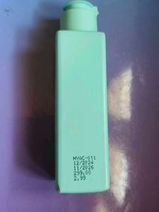 HYPHEN Clarifying Acne Cleanser