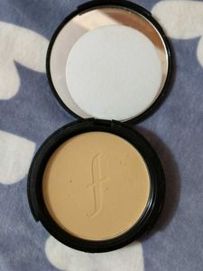 Faces Canada Compact