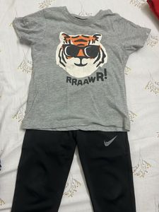 Track Pant With 4 Tshirts