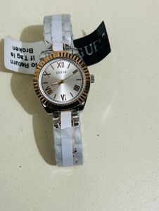 GW0687L3 Analog  guess Watch for Women