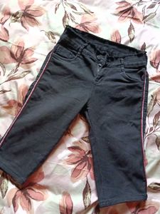 Capri Pants with Red Stripe