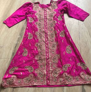 Sale 🔥Bridal Pink Embroidered Anarkali Suit