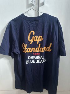 Brand new Gap Tee—shirt Navy blue