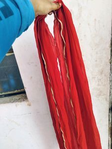 Red Dupatta