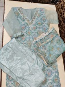 Embroidered Kurta Set