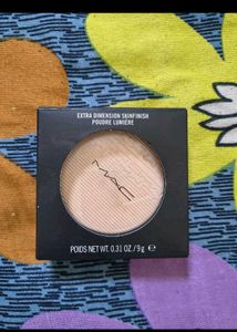 MAC Extra Dimension Skinfinish