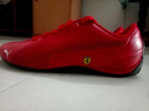 ✨💯 ORIGINAL🔥✨ PUMA FERRARI RED SNEAKERS ✨