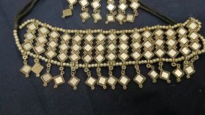 Neckless