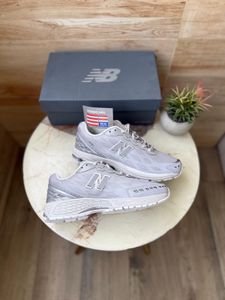 New Balance 1906