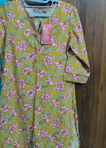 Floral Print 3/4 Sleeve Tunic