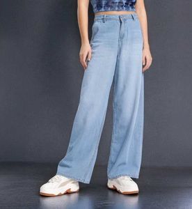 Unused  Straight Wide Leg Jeans