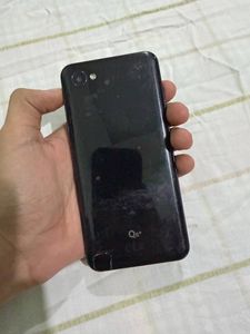 LG Q6 Plus Smartphone