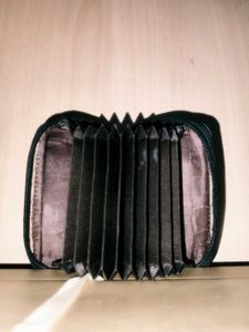 Christian Dior Wallet ( UNISEX )