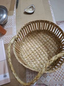 Kauna Grass Design Basket With Handler