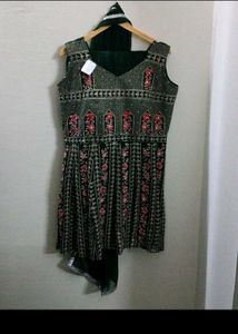 Elegant Purple Embroidered Kurta Set