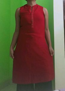Red Sleeveless Kurti