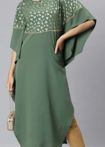 Geometric Yoke Design Crepe Kaftan