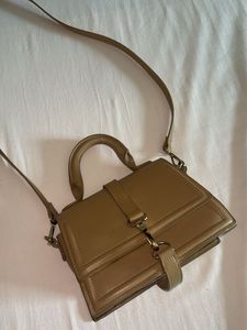 Stylist Crossbody Bag
