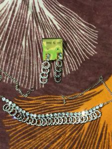 Neck Piece With Earring ..