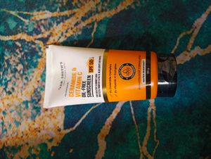 Dr. Sheth&#39;s Ceramide &amp; Vitamin C Sunscreen