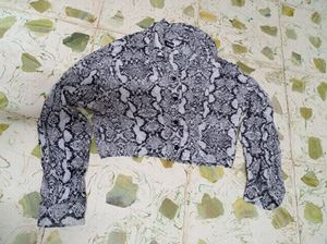 Top Small Size S