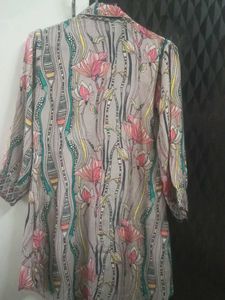 KIMONEY Embellished Floral Print Blouse