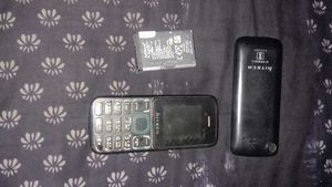 Hitech Feature Phone - Retro Cool!