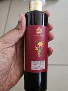 Forest Essentials Ultra Rich Body Milk