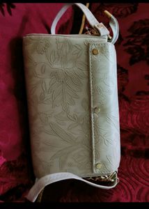 Beautiful Slingbag