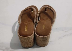 DRESSBERRY STONE WORK WEDGES