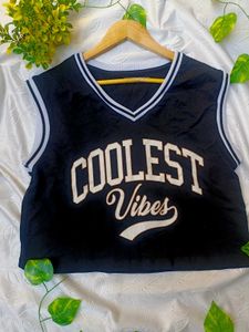 Coolest Vibes Vest 🖤
