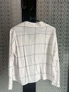 Trendy Paris Print Button-Down