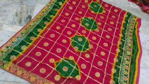 Beautiful Bandhani Saree❤️💗
