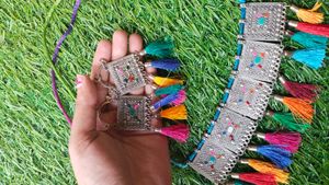 Women Multicolour Jwellery Sets