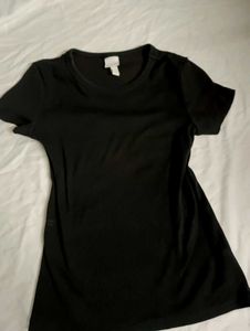 H&amp;M Fitted Ribbed Top 🖤