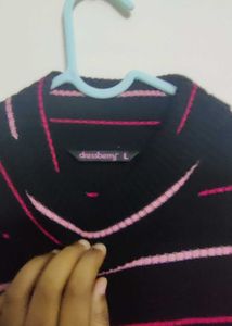 Dressberry Women Black And Pink Striped Pullover