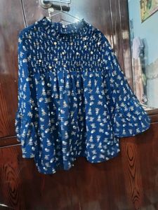 Stylish Blue Floral Top