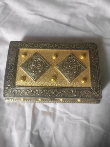 Mukhwasdani Cum Dryfruit Box