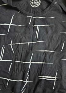 Black Printed tshirt