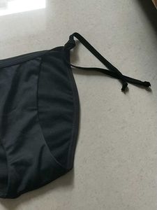 XS black brief (Victoria&#39;s secret)