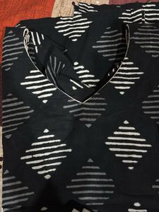Black &amp; White Printed Kurti Set